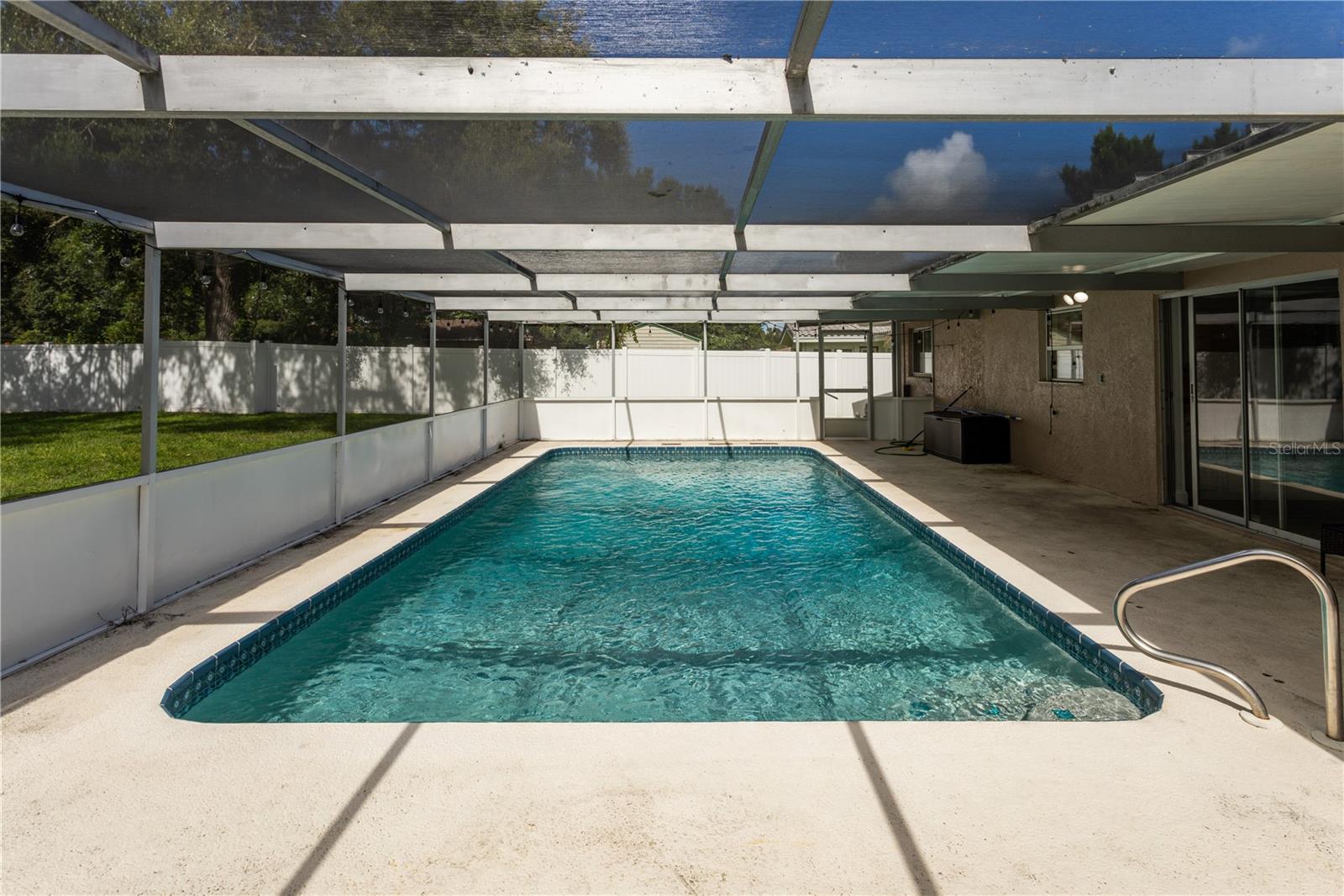 Image 61 of 79 For 2021 Valley Drive