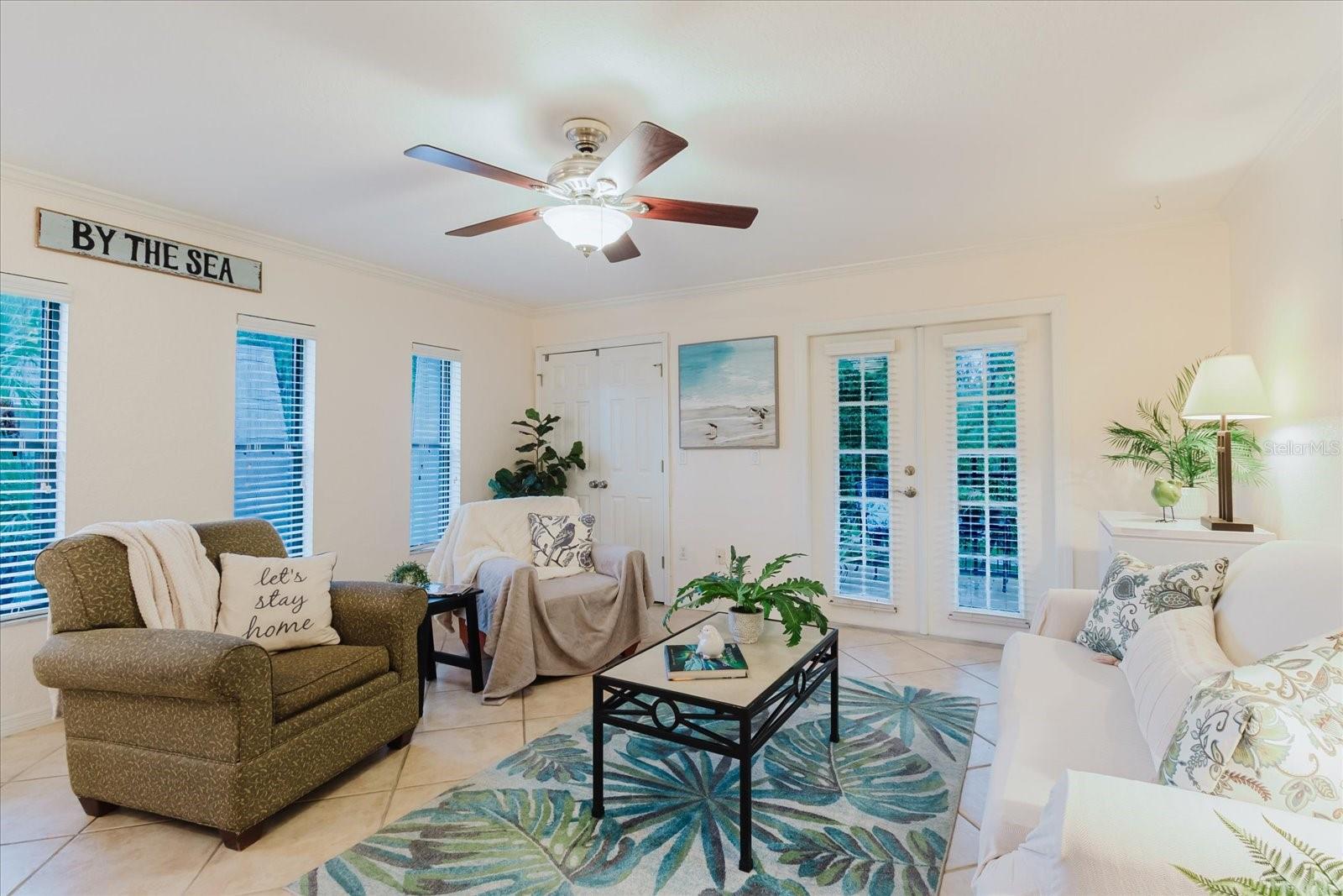 Image 7 of 24 For 718 Lyndhurst Street 924