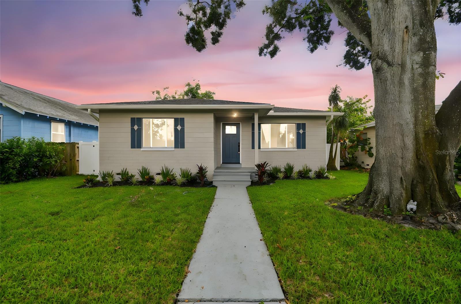 Details for 2718 8th Avenue N, ST PETERSBURG, FL 33713