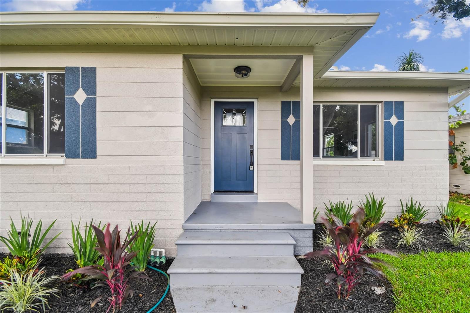 Image 18 of 18 For 2718 8th Avenue N