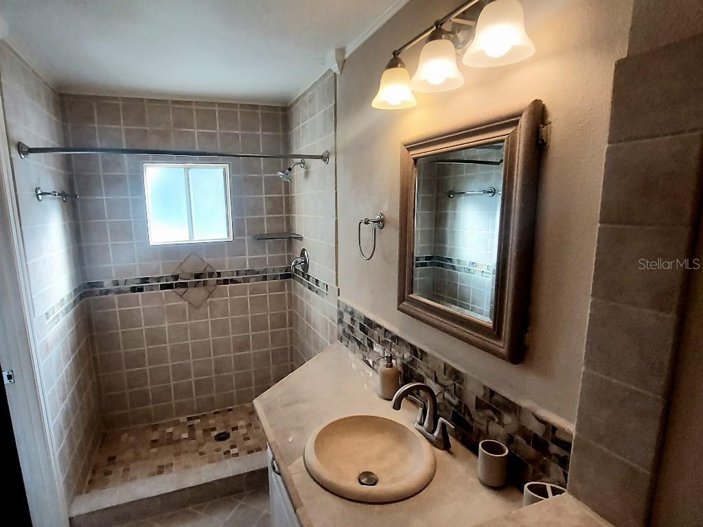 Image 18 of 22 For 177 Sabal Palm Place 177