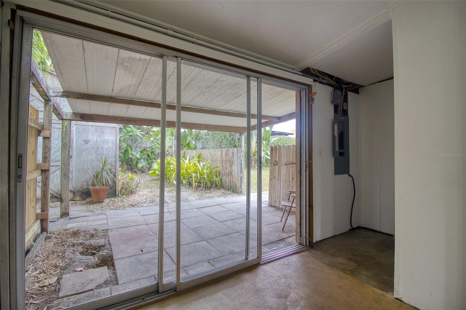 Image 18 of 30 For 2255 15th Avenue N