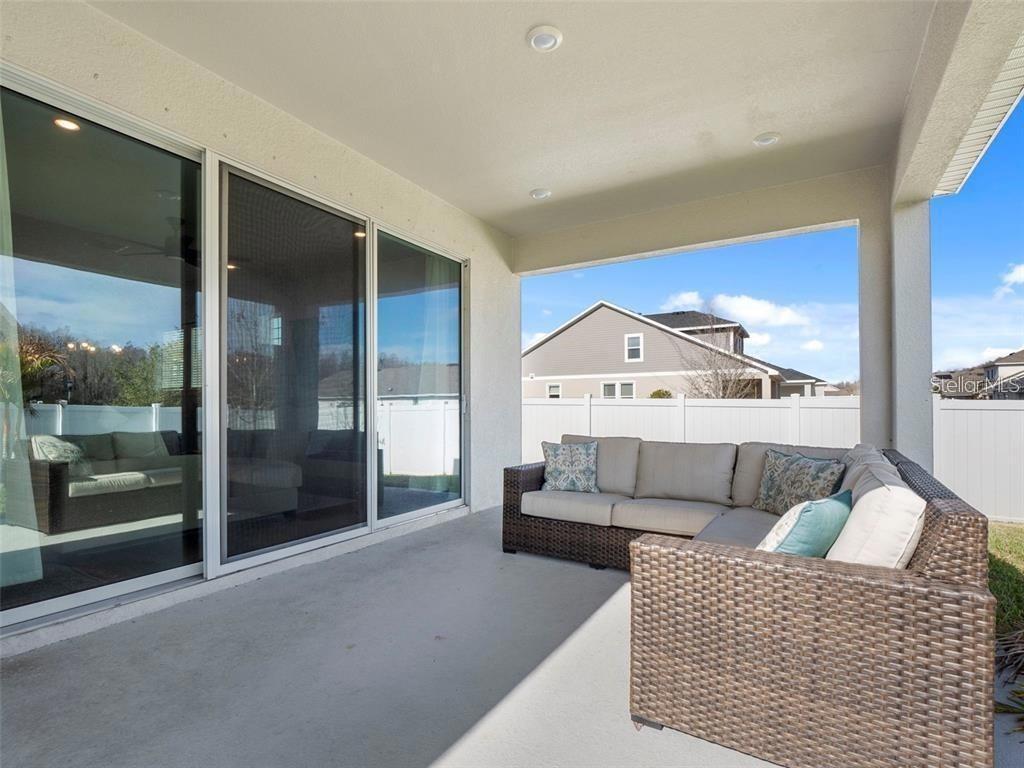 Image 27 of 37 For 15207 Caravan Avenue