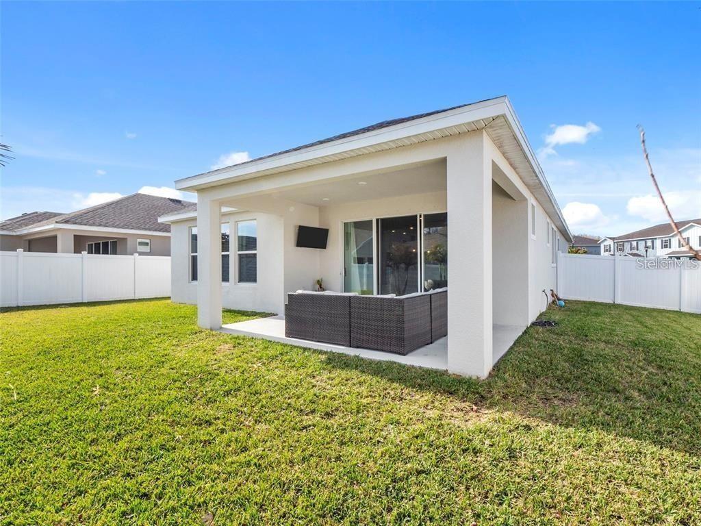 Image 30 of 37 For 15207 Caravan Avenue