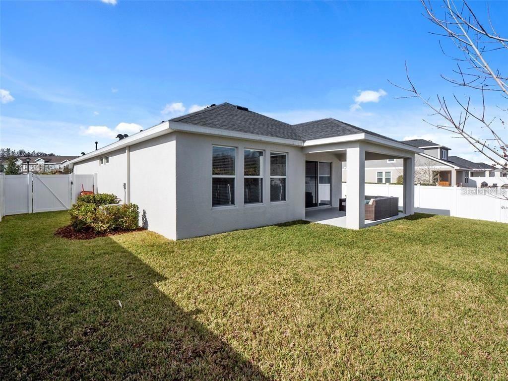 Image 31 of 37 For 15207 Caravan Avenue