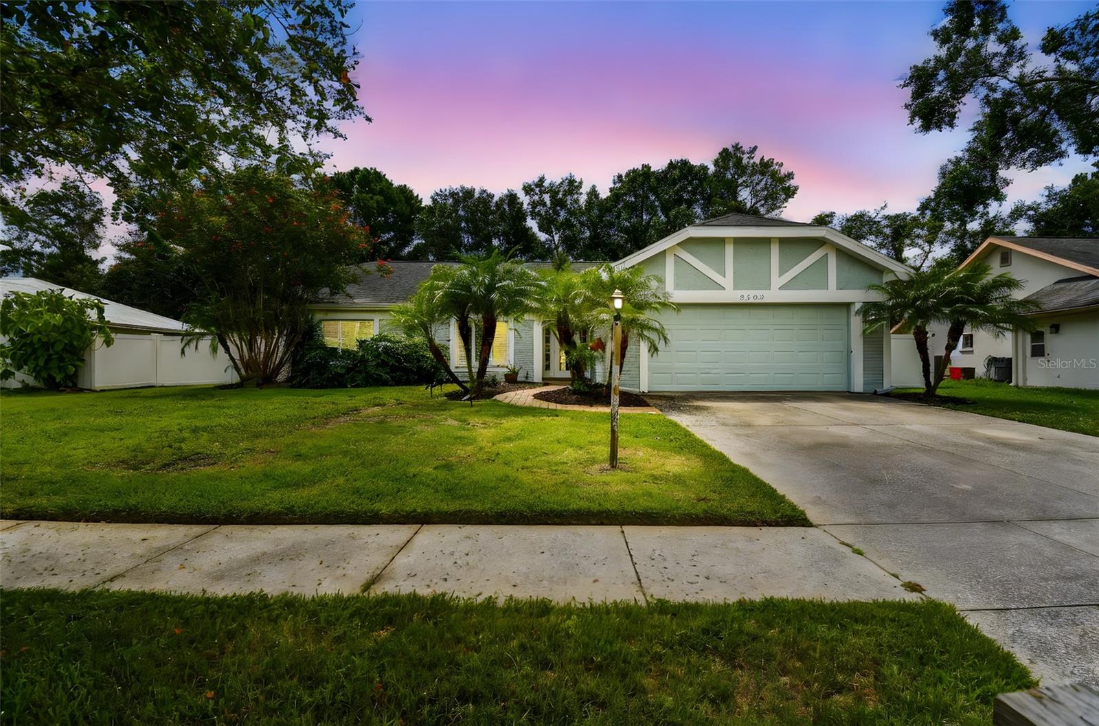 Details for 9203 Regents Park Drive, TAMPA, FL 33647