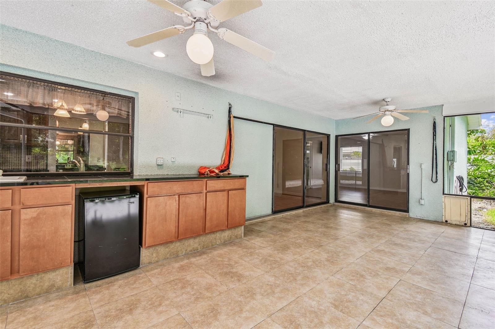 Listing photo id 55 for 9203 Regents Park Drive