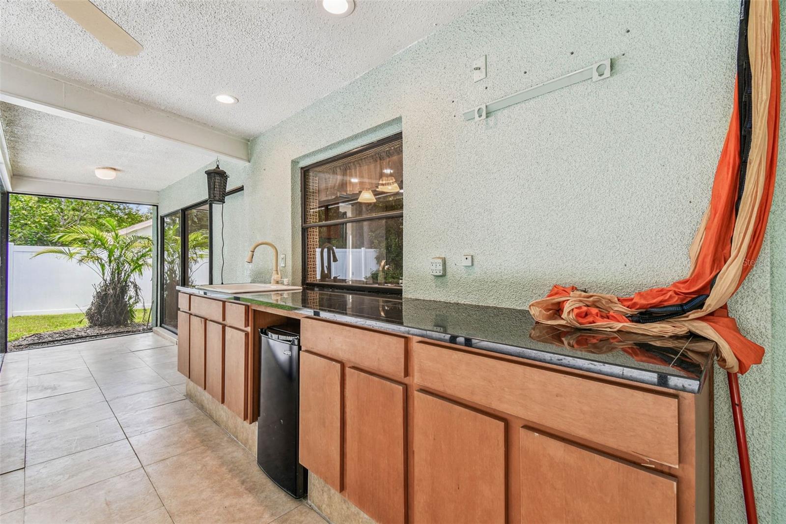 Listing photo id 57 for 9203 Regents Park Drive