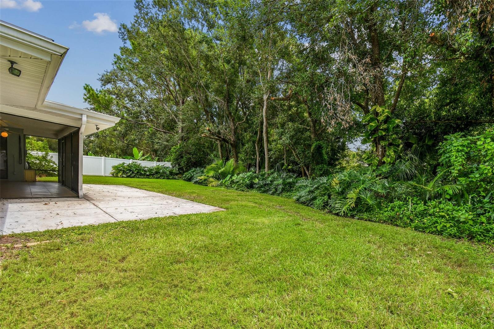 Listing photo id 65 for 9203 Regents Park Drive