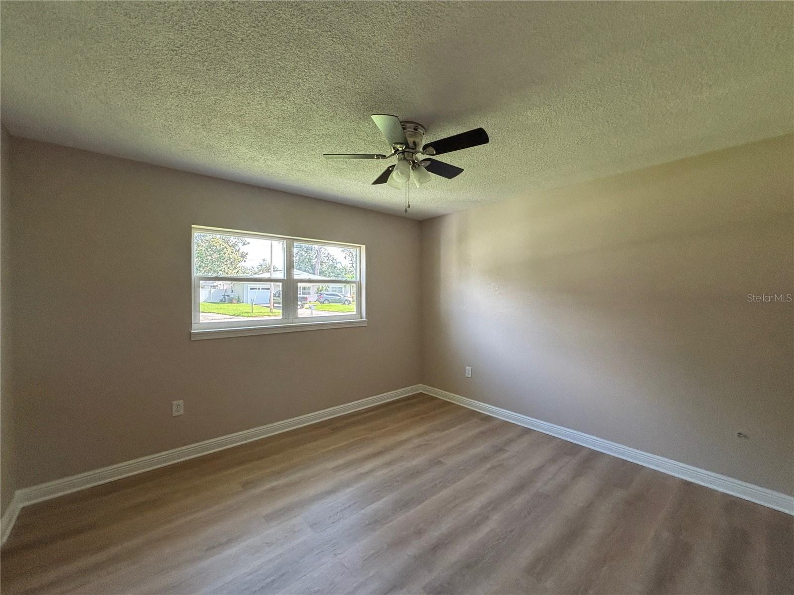 Image 14 of 23 For 9950 52nd Terrace N