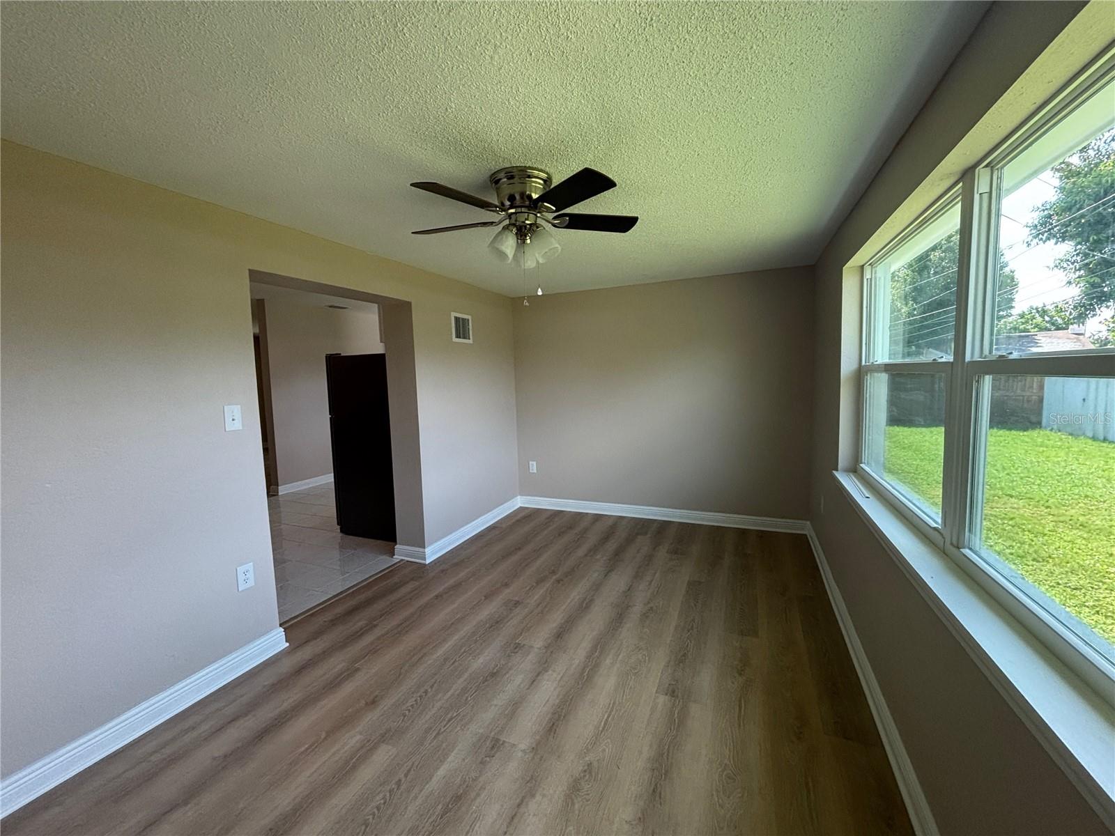 Image 17 of 23 For 9950 52nd Terrace N