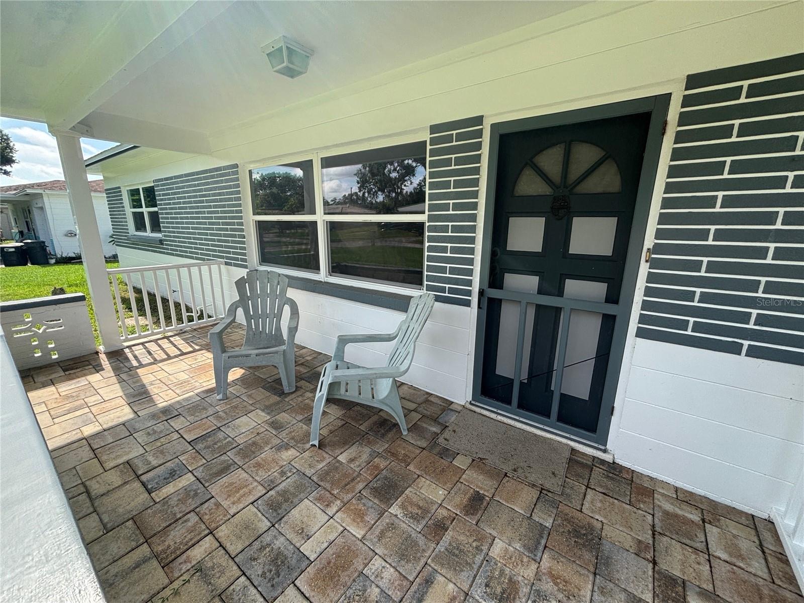 Image 4 of 23 For 9950 52nd Terrace N