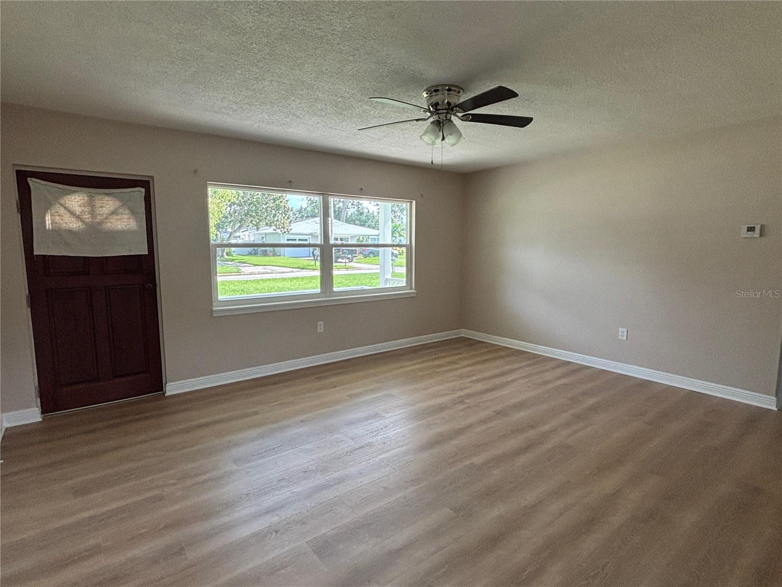 Image 6 of 23 For 9950 52nd Terrace N
