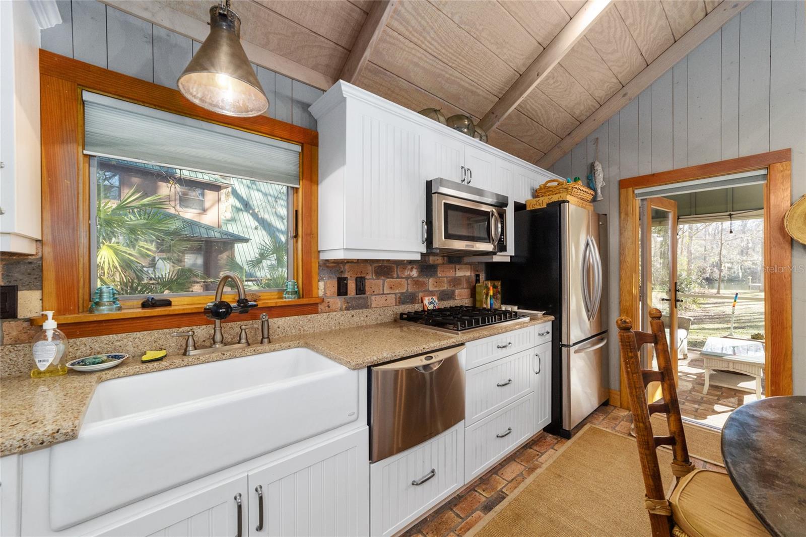 Image 18 of 36 For 10801 185th Terrace