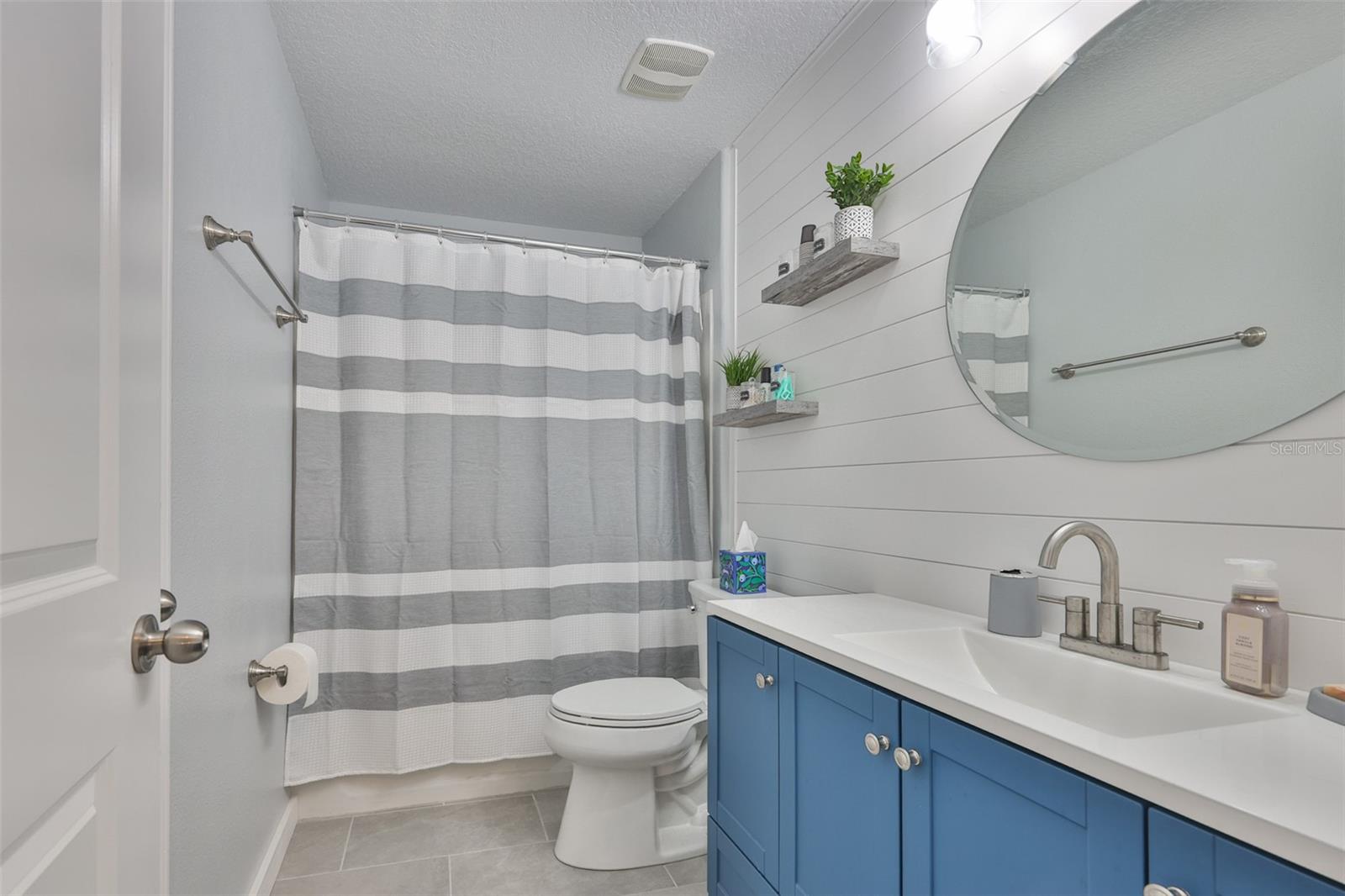 Image 33 of 59 For 21324 Southern Charm Drive
