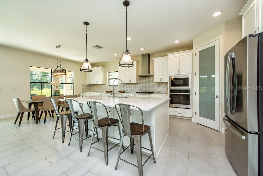 Image 10 of 53 For 14529 Woodland Spur Drive