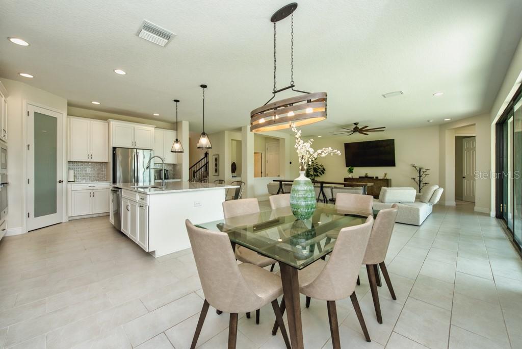 Image 11 of 53 For 14529 Woodland Spur Drive