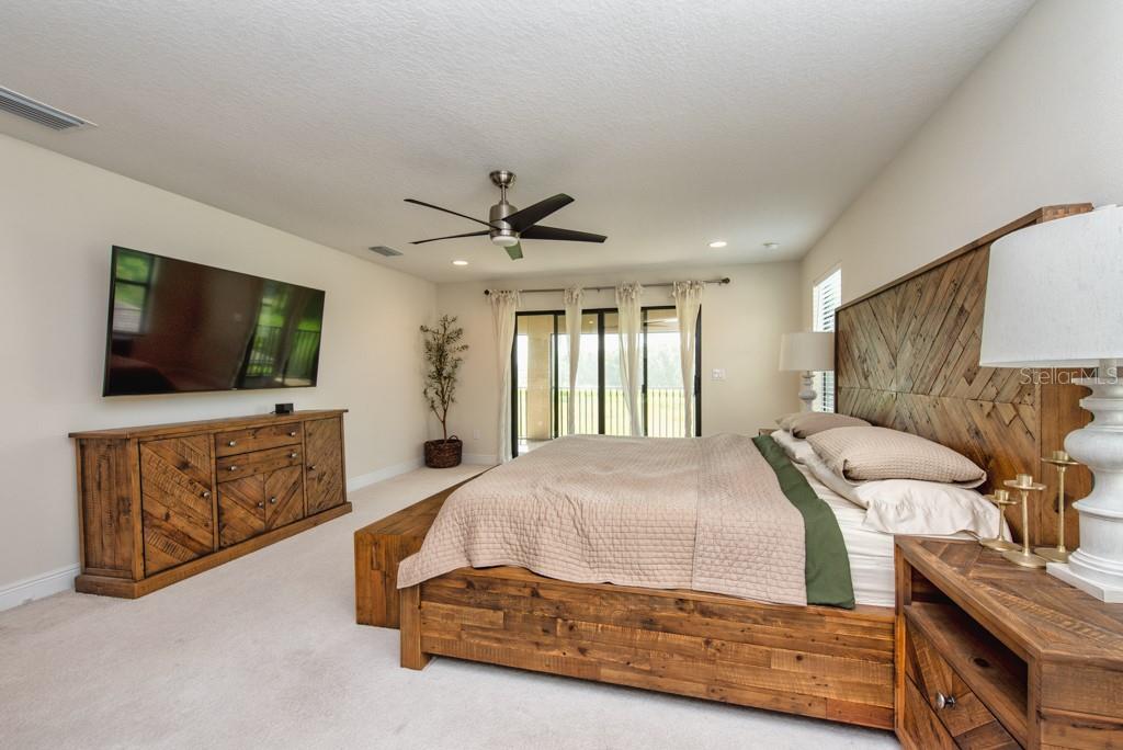 Image 20 of 53 For 14529 Woodland Spur Drive