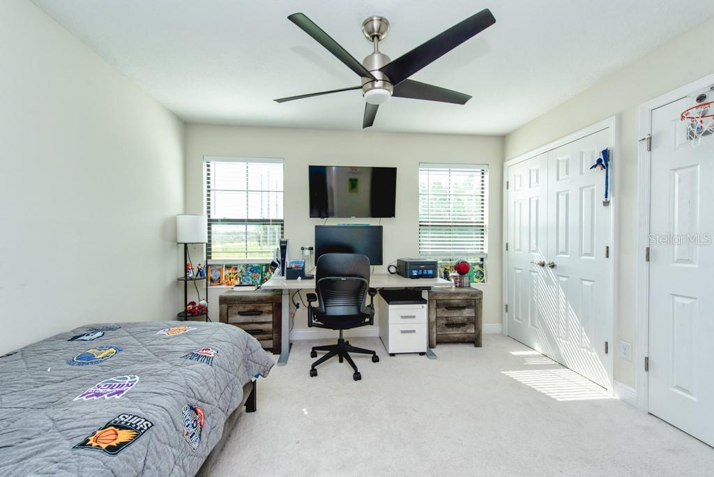 Image 25 of 53 For 14529 Woodland Spur Drive