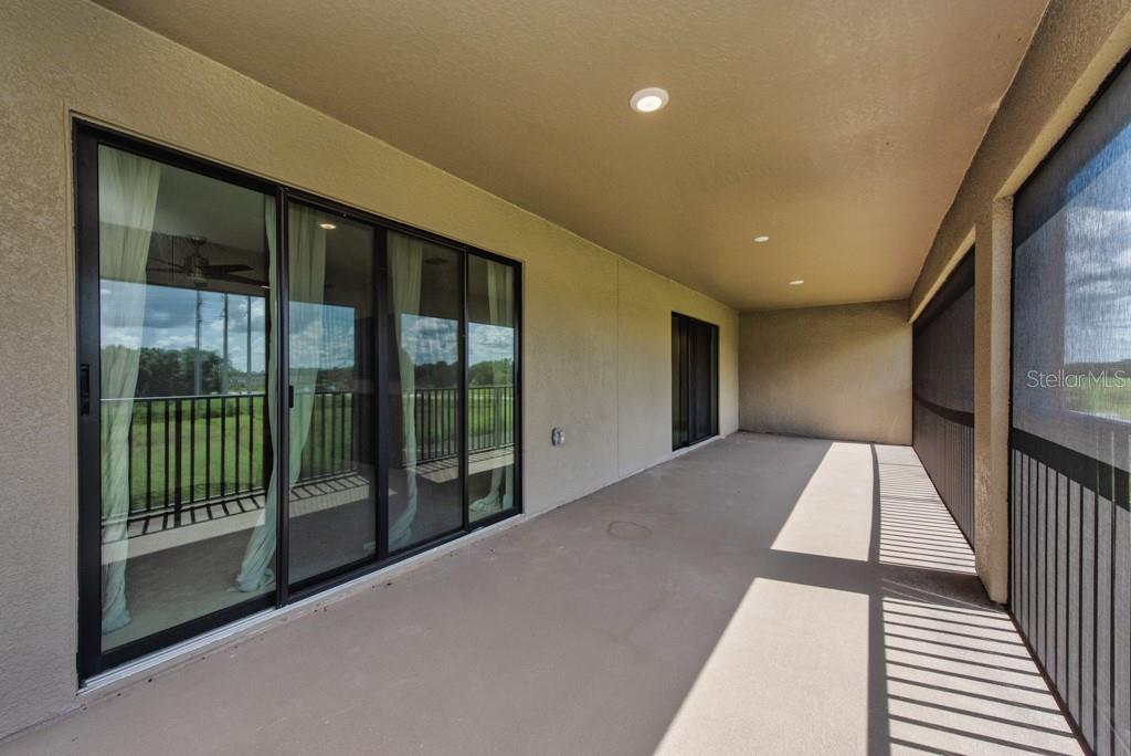 Image 33 of 53 For 14529 Woodland Spur Drive