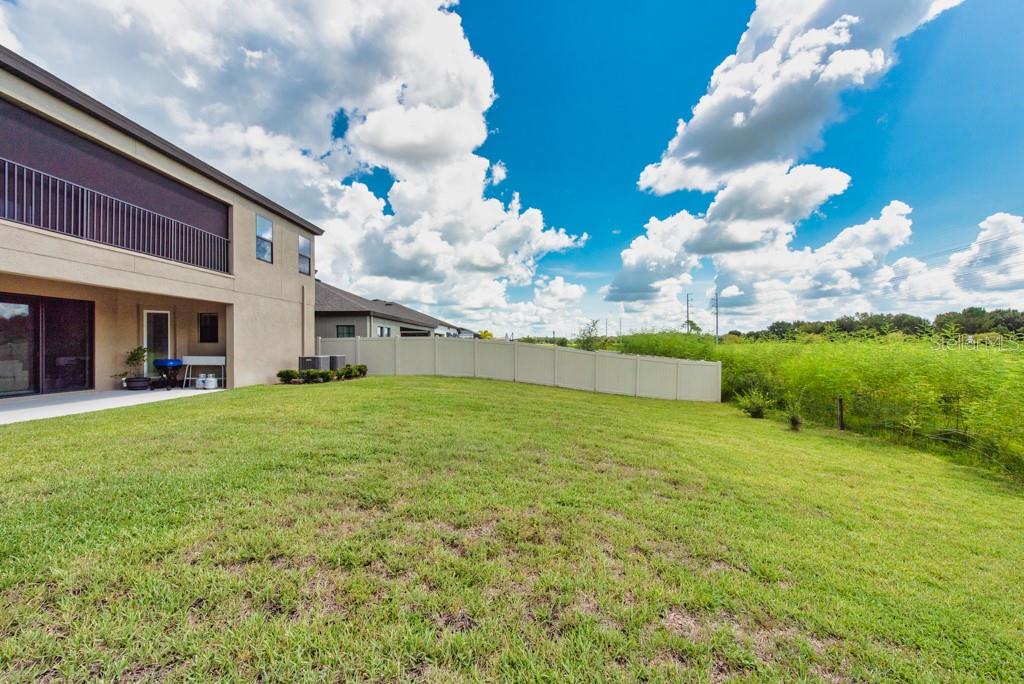 Image 39 of 53 For 14529 Woodland Spur Drive