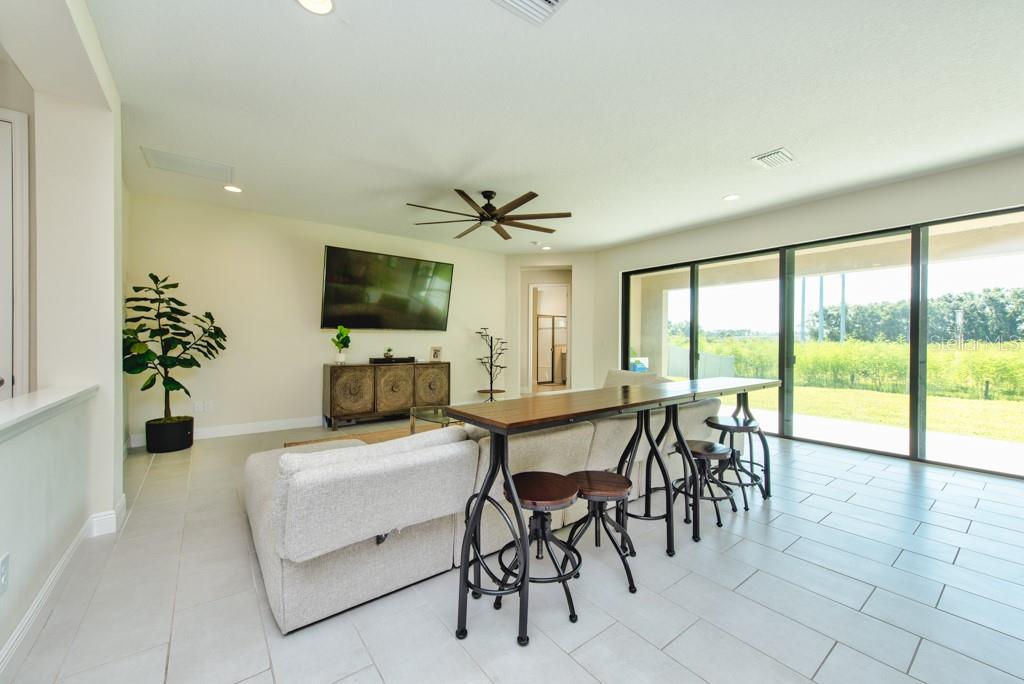 Image 4 of 53 For 14529 Woodland Spur Drive