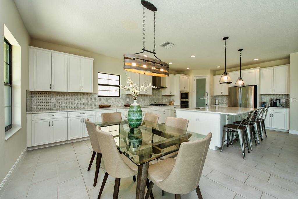 Image 8 of 53 For 14529 Woodland Spur Drive