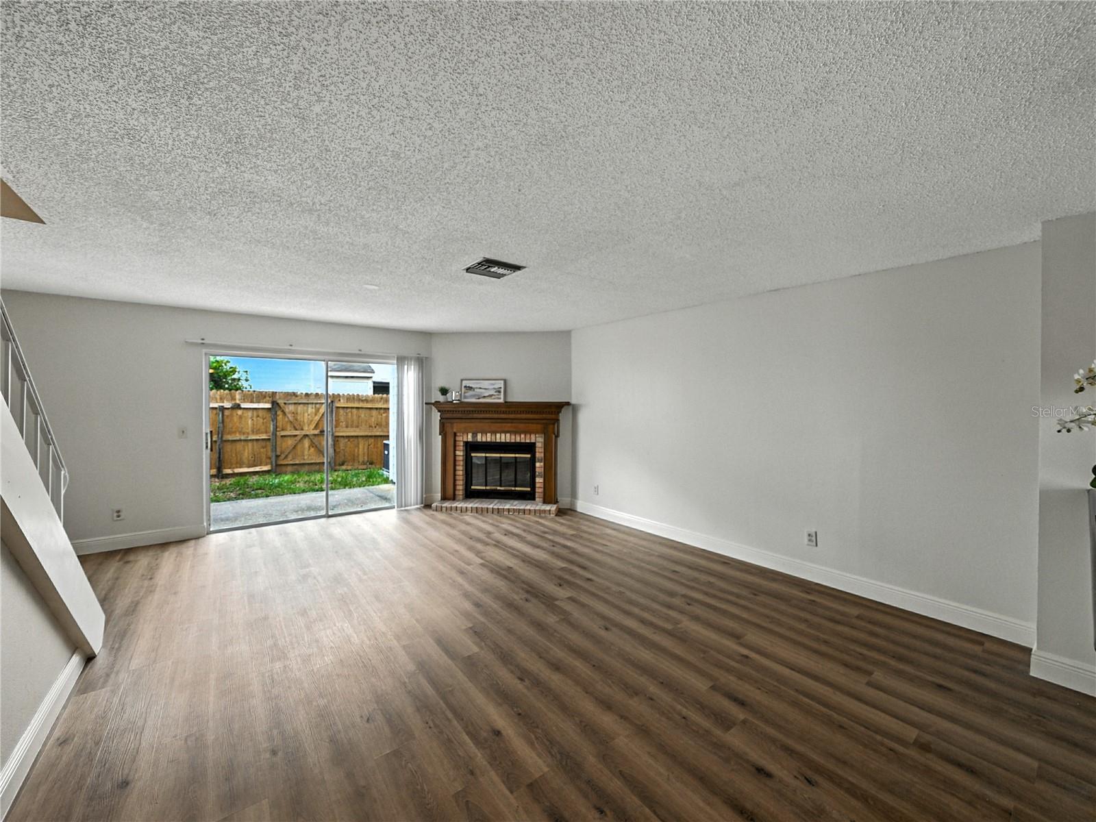 Image 9 of 56 For 1816 Mill Run Circle
