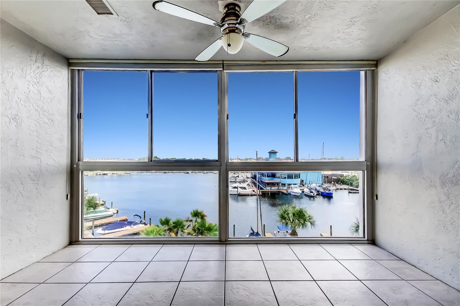 Image 11 of 57 For 4939 Floramar Terrace 410