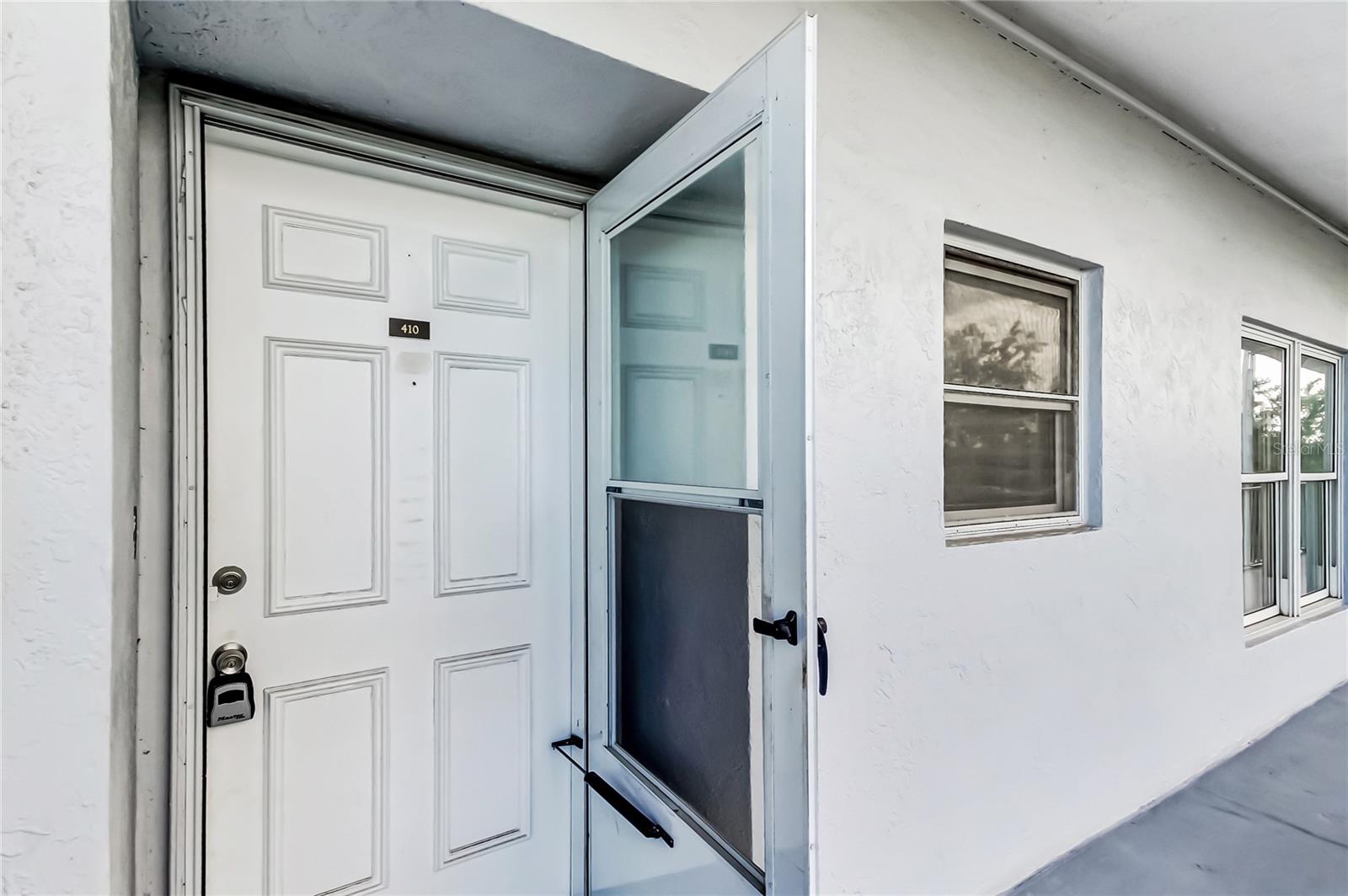 Image 3 of 57 For 4939 Floramar Terrace 410