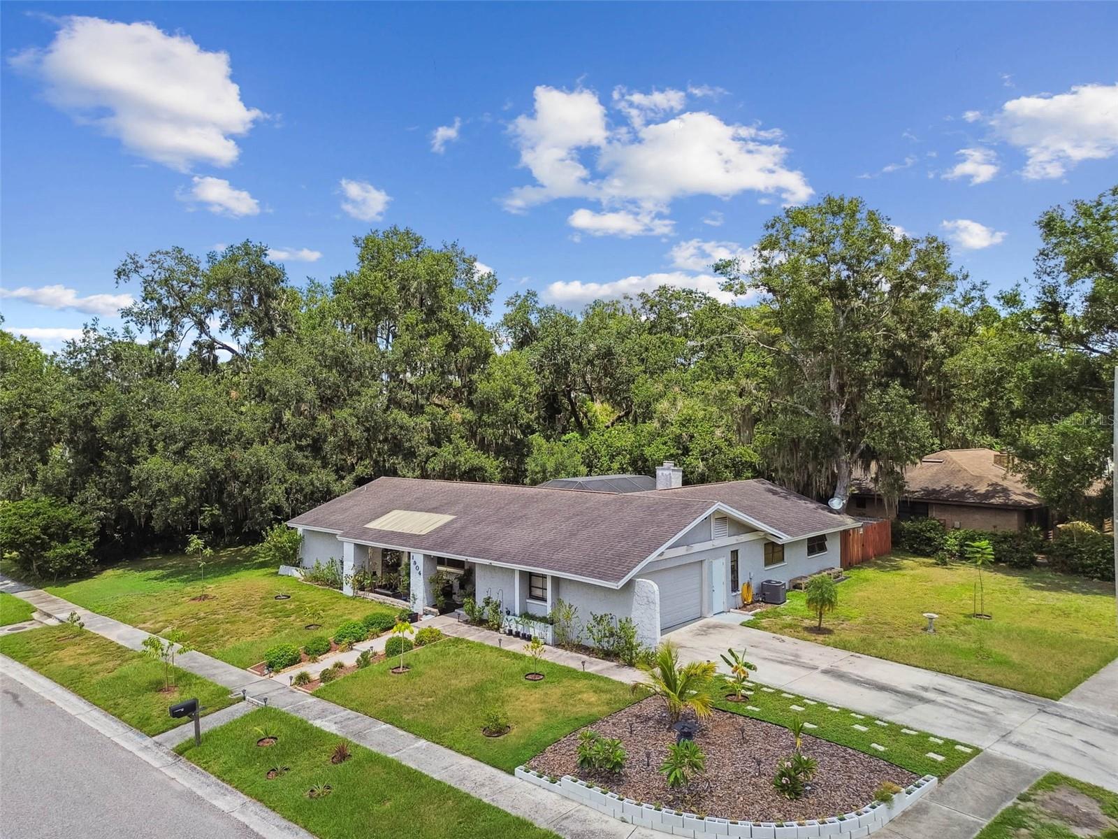 Image 22 of 30 For 1904 Teakwood Drive