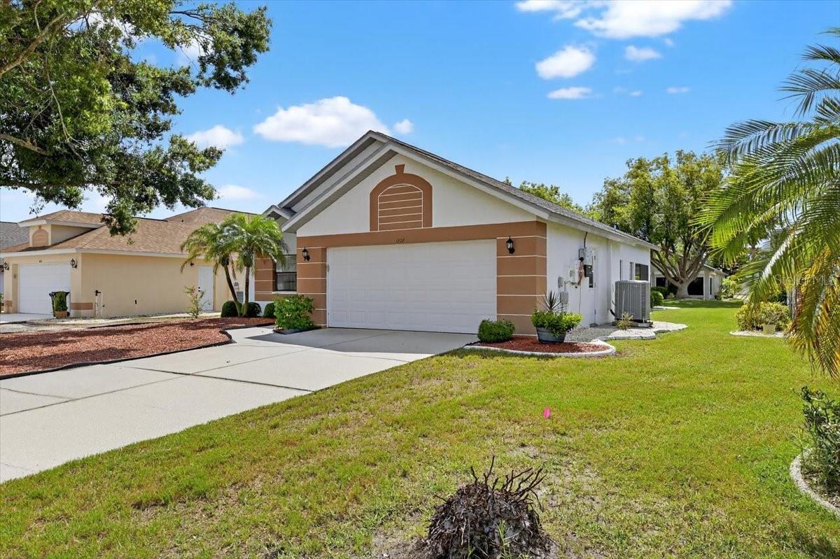 Image 37 of 54 For 1828 Del Webb Boulevard