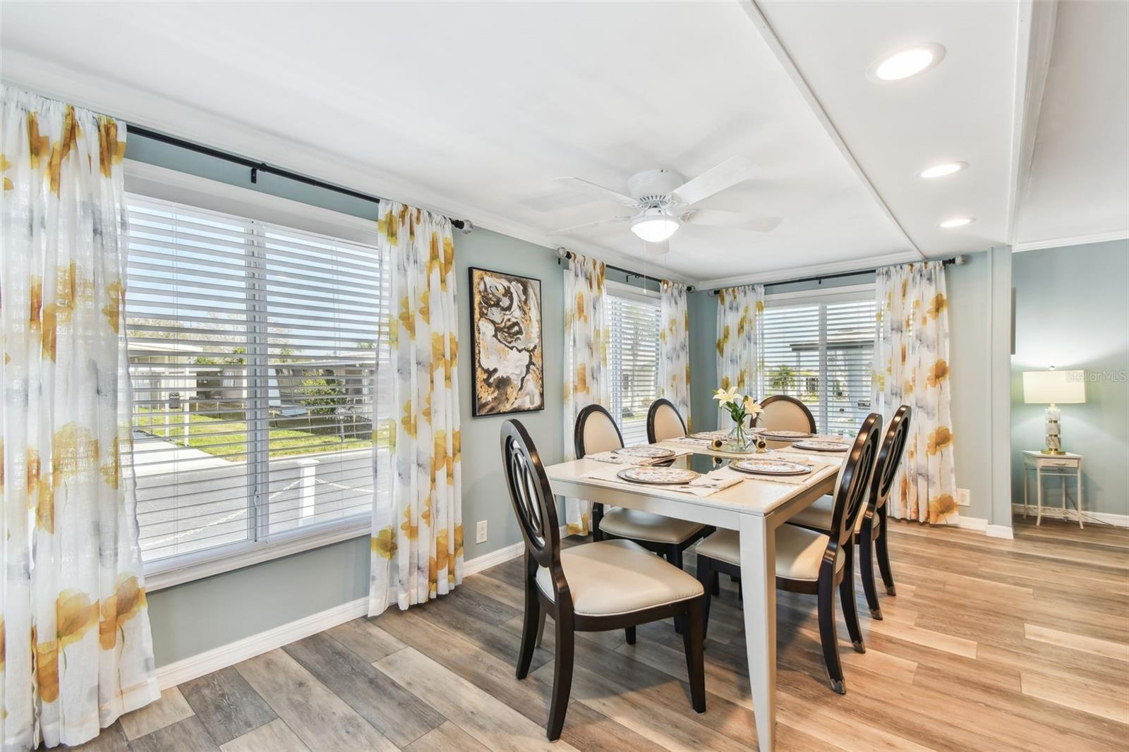 Image 13 of 82 For 12651 Seminole Boulevard 2i