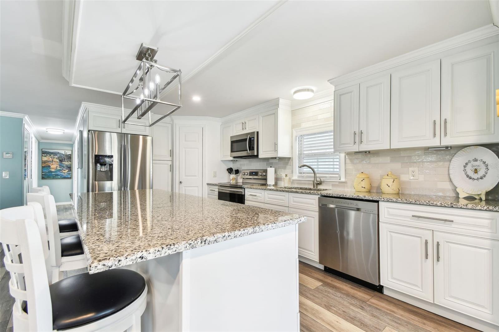 Image 20 of 82 For 12651 Seminole Boulevard 2i