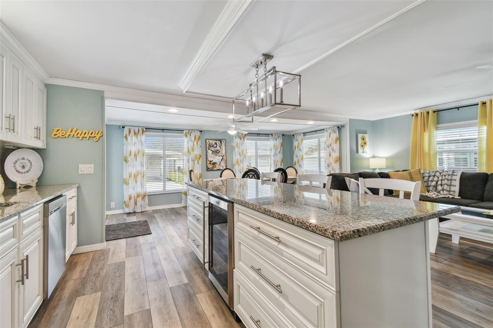 Image 21 of 82 For 12651 Seminole Boulevard 2i