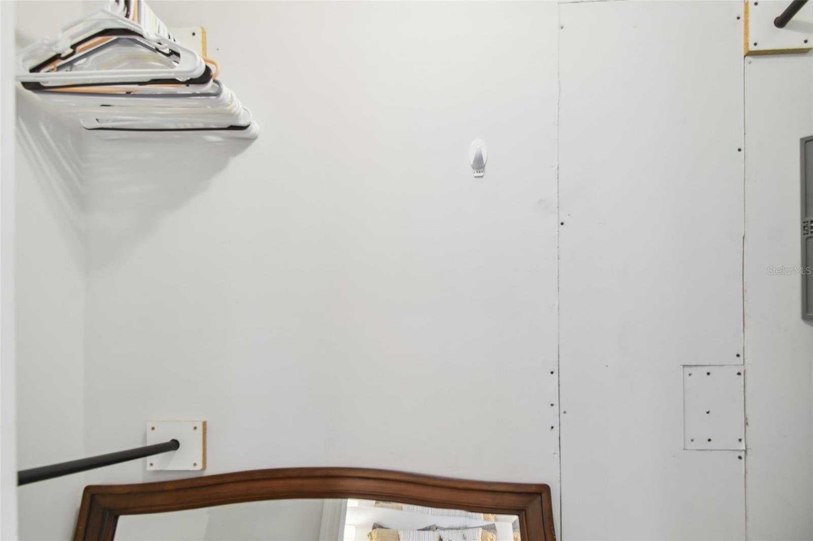 Image 31 of 82 For 12651 Seminole Boulevard 2i