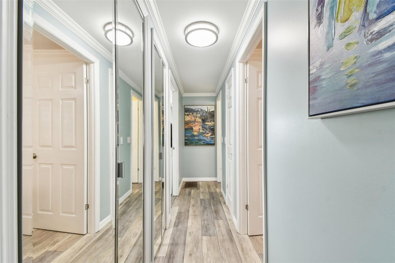 Image 36 of 82 For 12651 Seminole Boulevard 2i