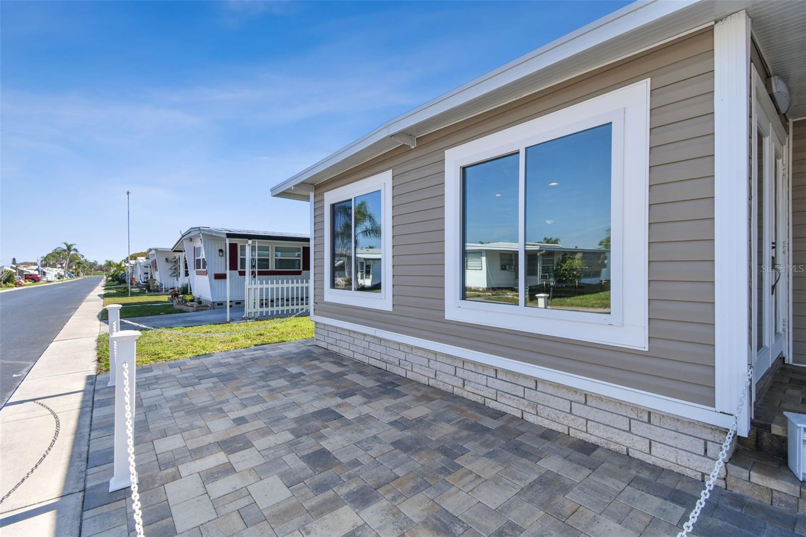 Image 5 of 82 For 12651 Seminole Boulevard 2i