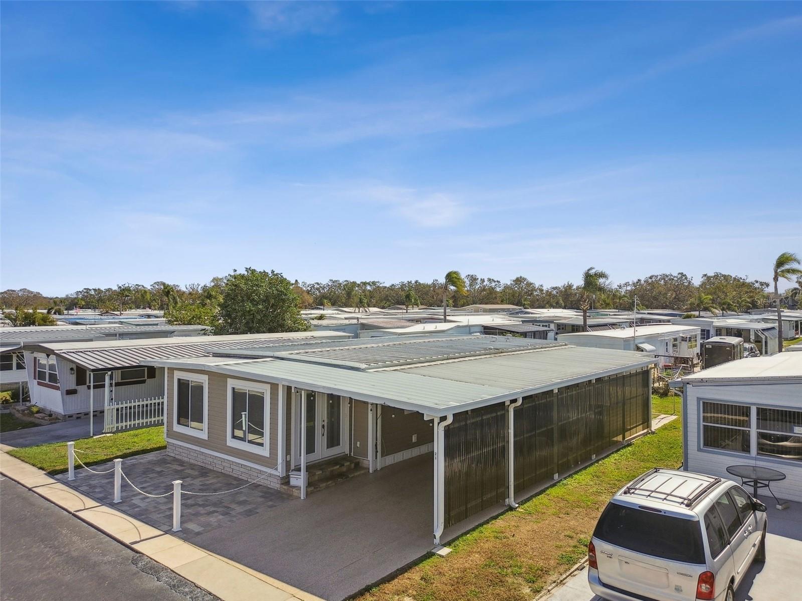 Image 57 of 82 For 12651 Seminole Boulevard 2i