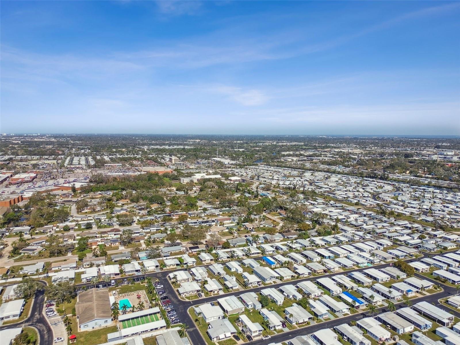 Image 76 of 82 For 12651 Seminole Boulevard 2i