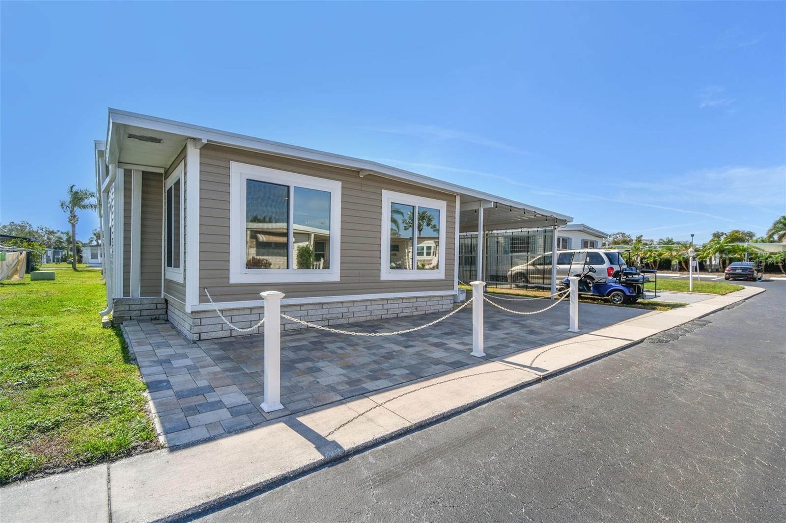 Image 8 of 82 For 12651 Seminole Boulevard 2i