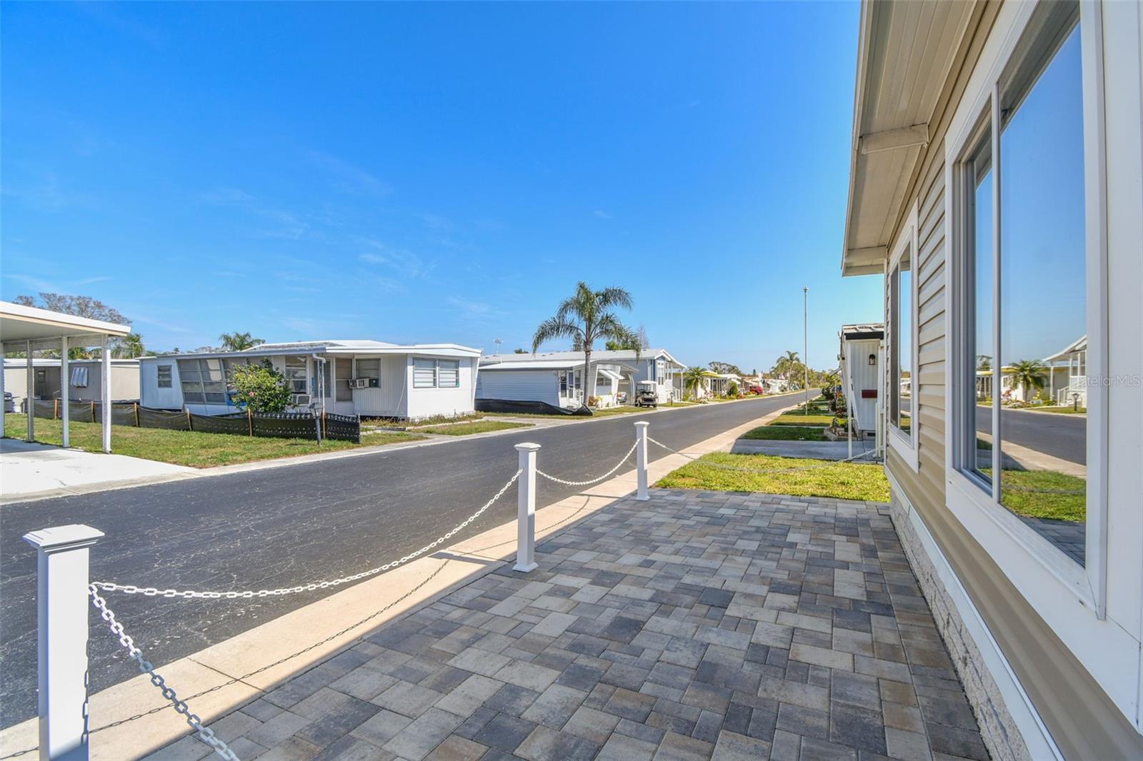 Image 9 of 82 For 12651 Seminole Boulevard 2i