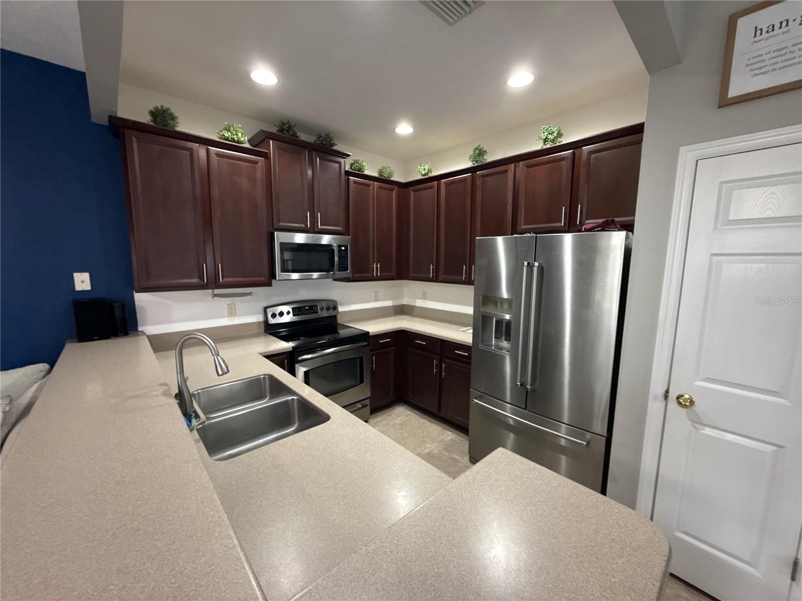 Image 6 of 27 For 2029 Strathmill Drive