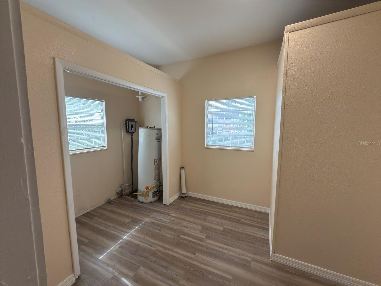 Image 11 of 21 For 2538 W Main Street