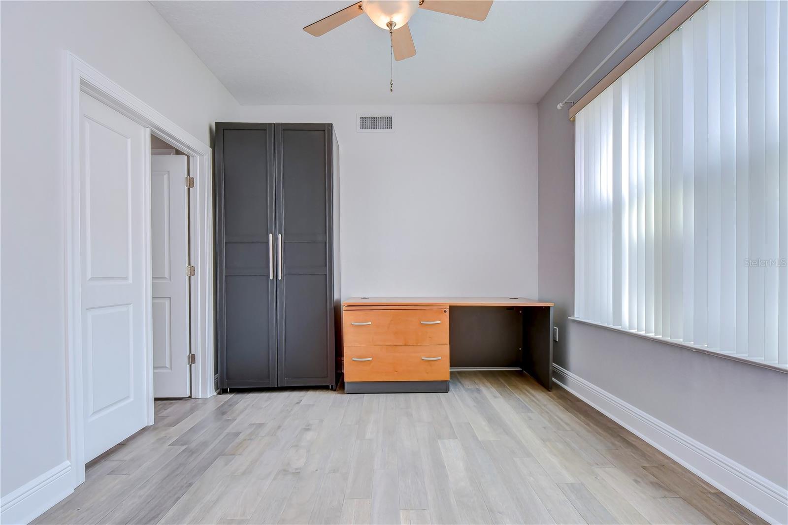 Image 15 of 40 For 1238 Kennedy Boulevard 701