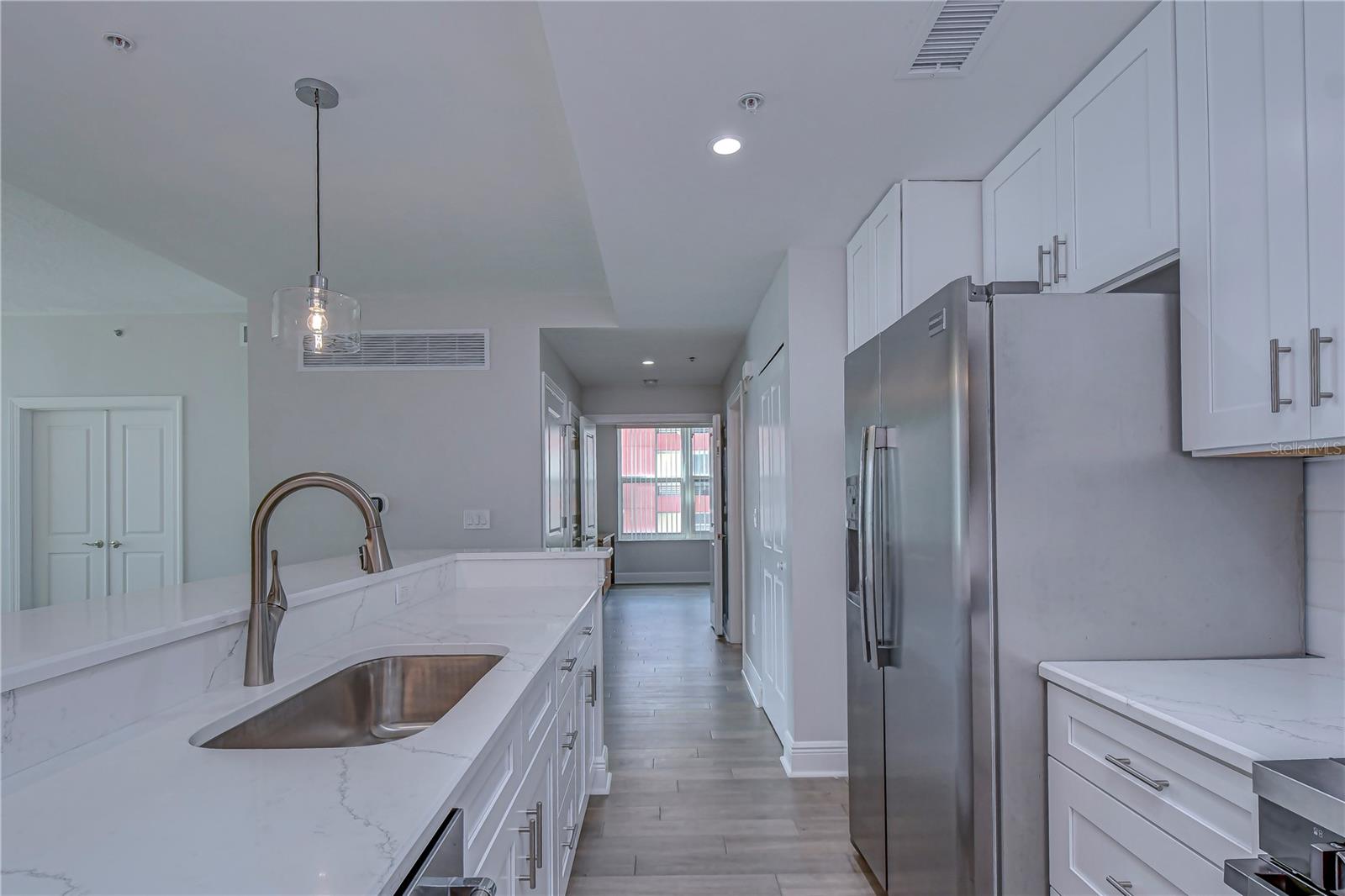 Image 9 of 40 For 1238 Kennedy Boulevard 701