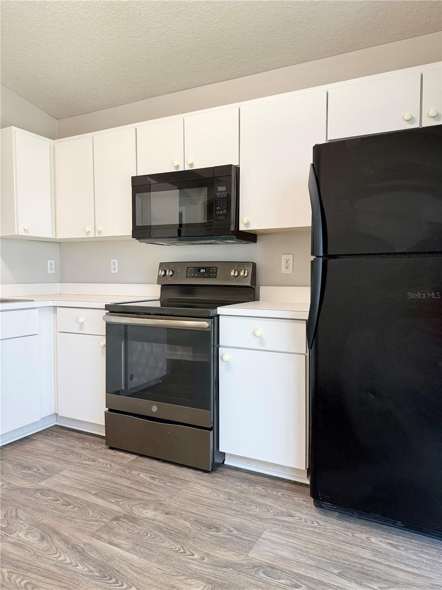 Image 3 of 17 For 28510 Seashell Court