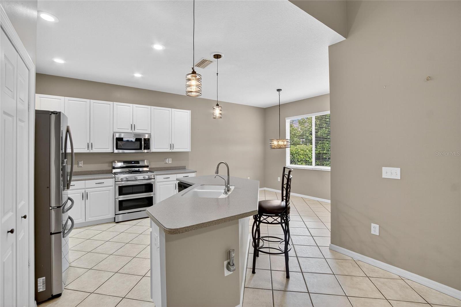 Image 13 of 55 For 15531 Martinmeadow Drive