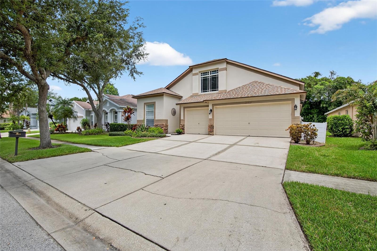 Image 2 of 55 For 15531 Martinmeadow Drive