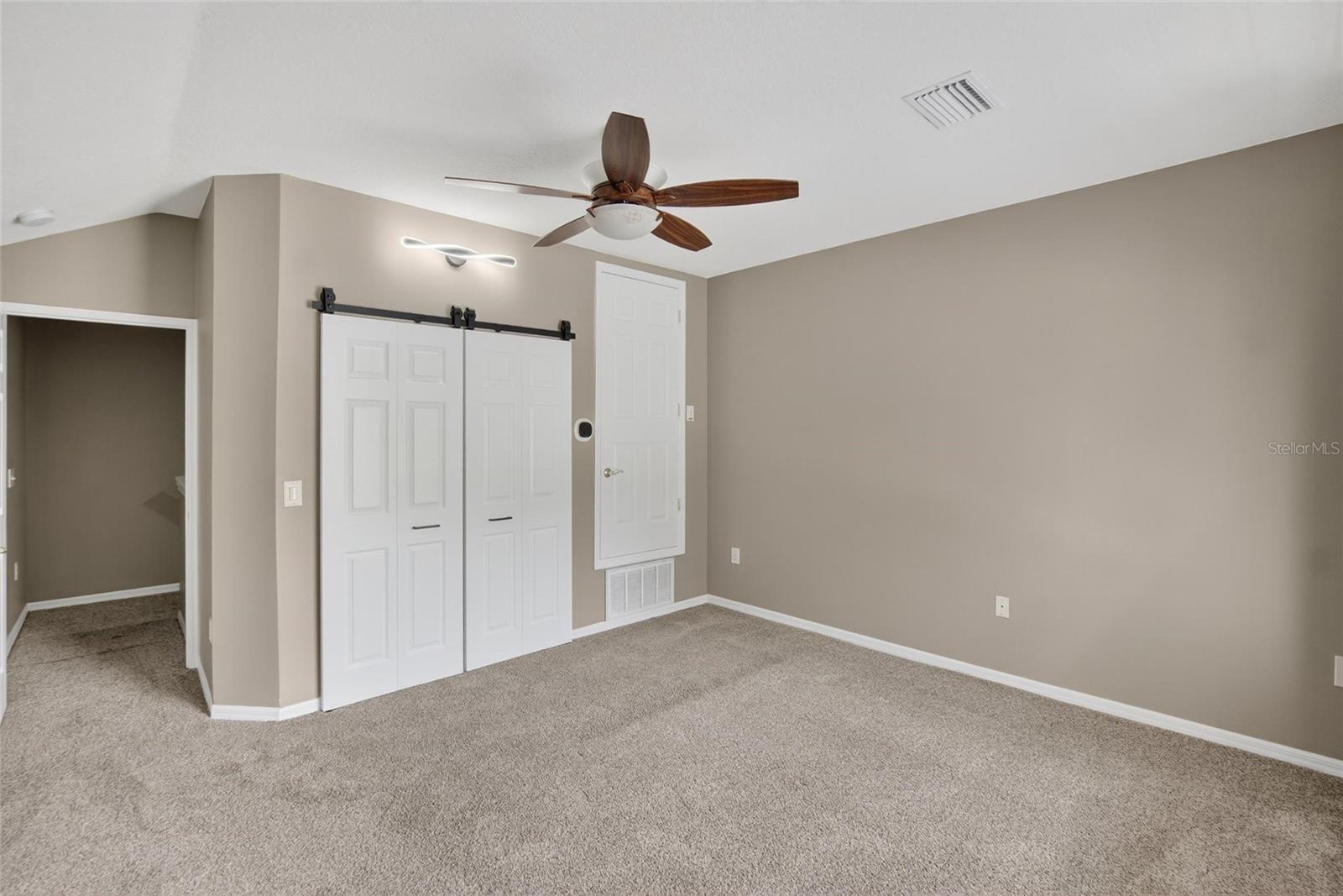 Image 33 of 55 For 15531 Martinmeadow Drive